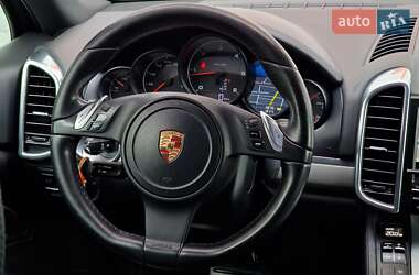 Позашляховик / Кросовер Porsche Cayenne 2012 в 