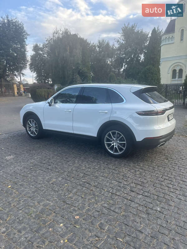Позашляховик / Кросовер Porsche Cayenne 2019 в Фастові