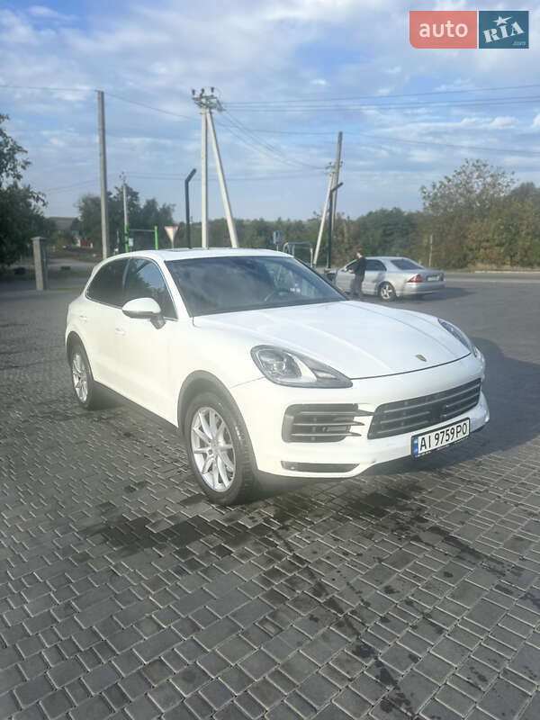 Позашляховик / Кросовер Porsche Cayenne 2019 в Фастові