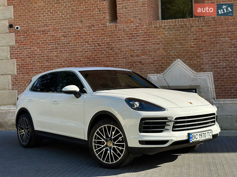 Позашляховик / Кросовер Porsche Cayenne 2017 в Львові