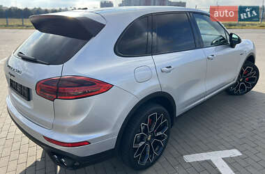 Внедорожник / Кроссовер Porsche Cayenne 2015 в Одессе