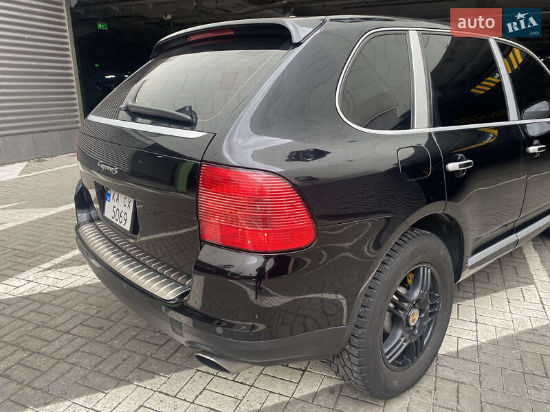 Внедорожник / Кроссовер Porsche Cayenne 2005 в Киеве