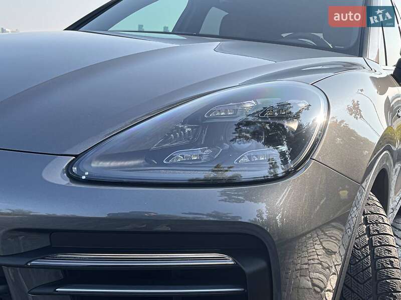 Внедорожник / Кроссовер Porsche Cayenne 2020 в Киеве