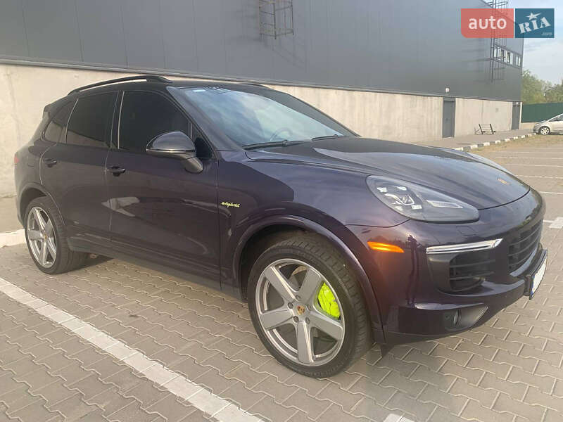 Porsche Cayenne 2016