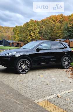 Позашляховик / Кросовер Porsche Cayenne 2017 в Львові