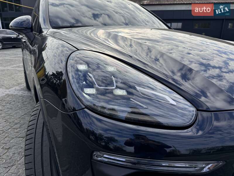 Porsche Cayenne 2016
