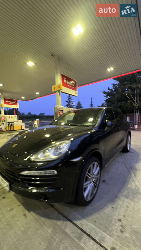 Позашляховик / Кросовер Porsche Cayenne 2013 в Тернополі