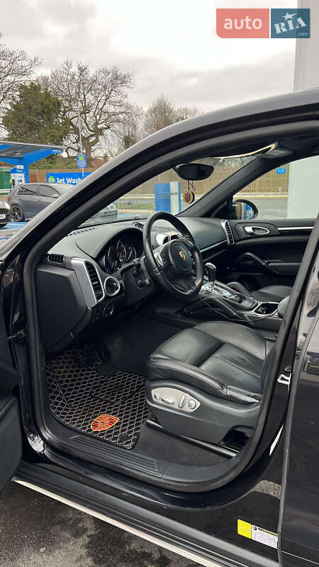 Позашляховик / Кросовер Porsche Cayenne 2013 в Тернополі