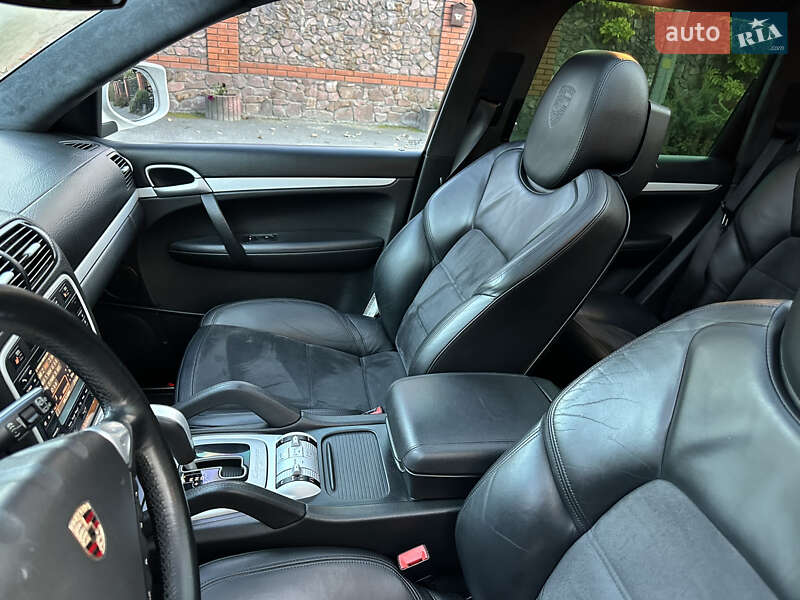 Позашляховик / Кросовер Porsche Cayenne 2008 в Броварах