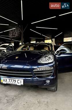Внедорожник / Кроссовер Porsche Cayenne 2013 в 