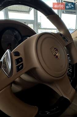 Внедорожник / Кроссовер Porsche Cayenne 2013 в 