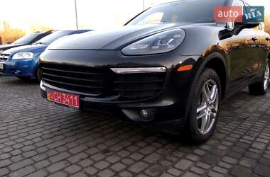 Позашляховик / Кросовер Porsche Cayenne 2015 в Львові