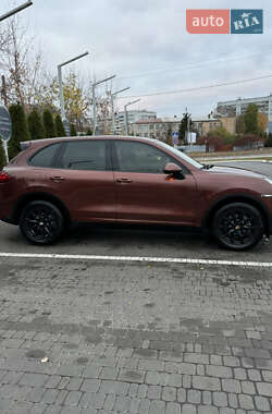 Внедорожник / Кроссовер Porsche Cayenne 2011 в Харькове