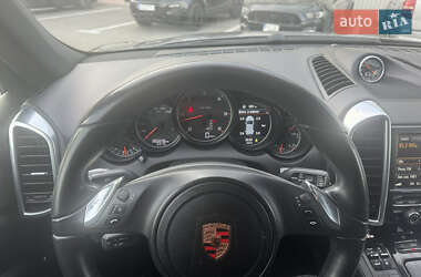 Внедорожник / Кроссовер Porsche Cayenne 2013 в 