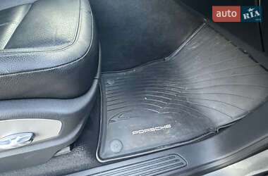 Внедорожник / Кроссовер Porsche Cayenne 2013 в 