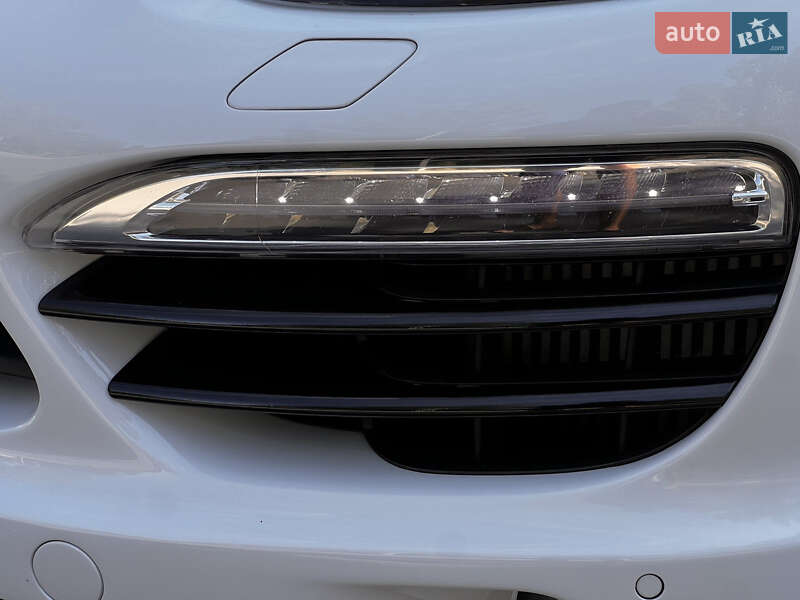 Внедорожник / Кроссовер Porsche Cayenne 2012 в Ахтырке