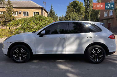 Внедорожник / Кроссовер Porsche Cayenne 2012 в 