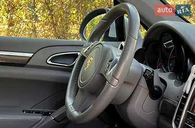 Внедорожник / Кроссовер Porsche Cayenne 2012 в 