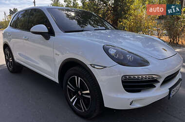 Внедорожник / Кроссовер Porsche Cayenne 2012 в 
