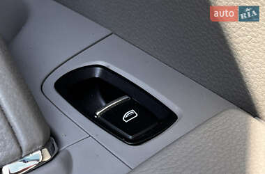 Внедорожник / Кроссовер Porsche Cayenne 2012 в 