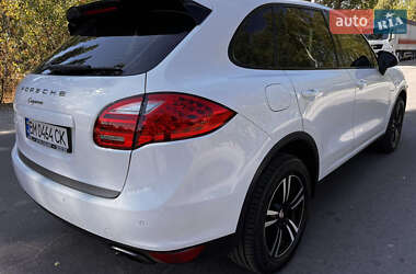 Внедорожник / Кроссовер Porsche Cayenne 2012 в 