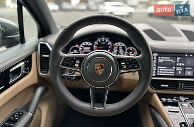 Позашляховик / Кросовер Porsche Cayenne 2020 в 