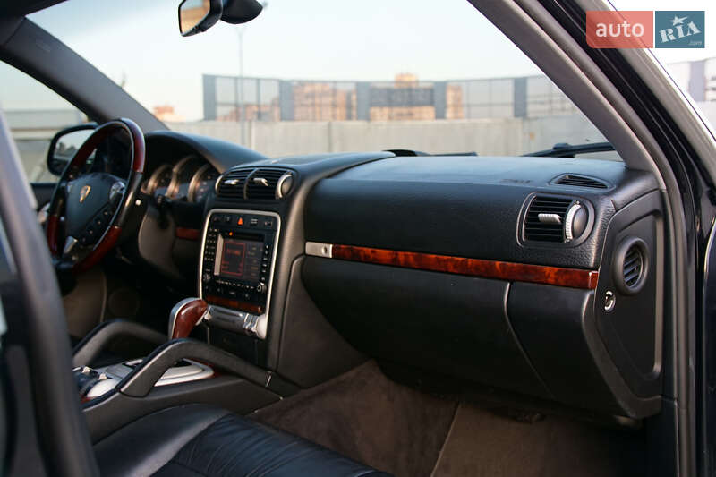 Позашляховик / Кросовер Porsche Cayenne 2006 в Києві