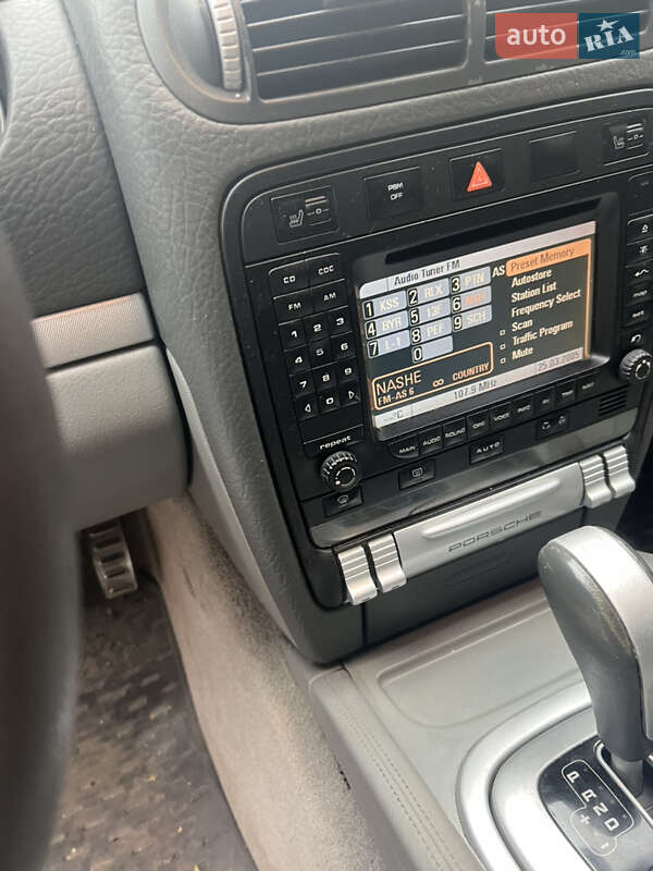 Позашляховик / Кросовер Porsche Cayenne 2004 в Києві