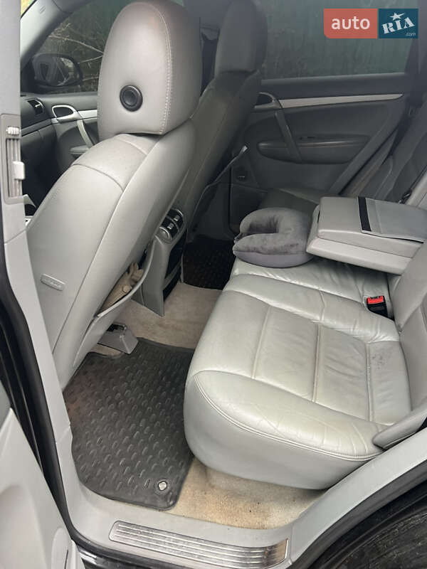 Позашляховик / Кросовер Porsche Cayenne 2004 в Києві