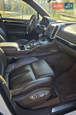 Позашляховик / Кросовер Porsche Cayenne 2010 в 