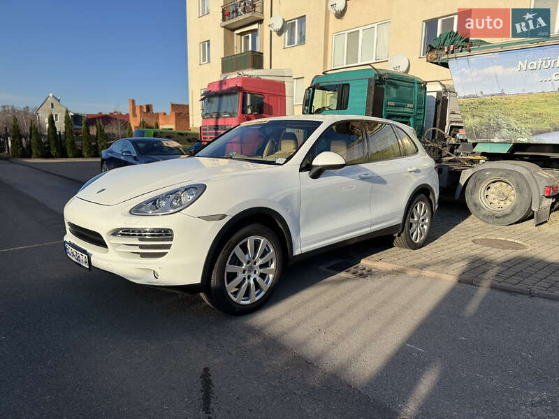Позашляховик / Кросовер Porsche Cayenne 2013 в Самборі