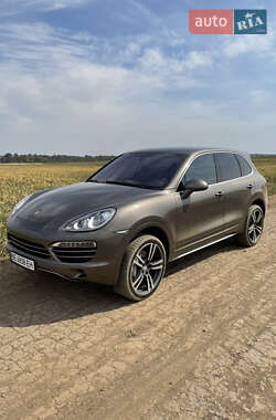 Внедорожник / Кроссовер Porsche Cayenne 2012 в 