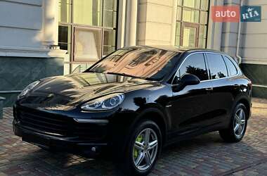 Позашляховик / Кросовер Porsche Cayenne 2015 в Одесі