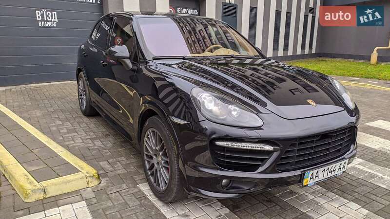 Внедорожник / Кроссовер Porsche Cayenne 2013 в Львове