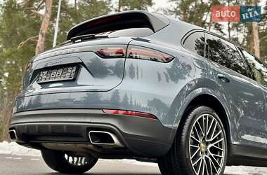 Внедорожник / Кроссовер Porsche Cayenne 2018 в Киеве