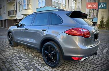 Позашляховик / Кросовер Porsche Cayenne 2014 в 