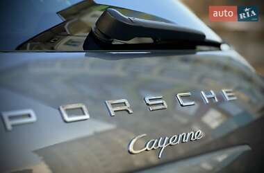 Позашляховик / Кросовер Porsche Cayenne 2014 в 