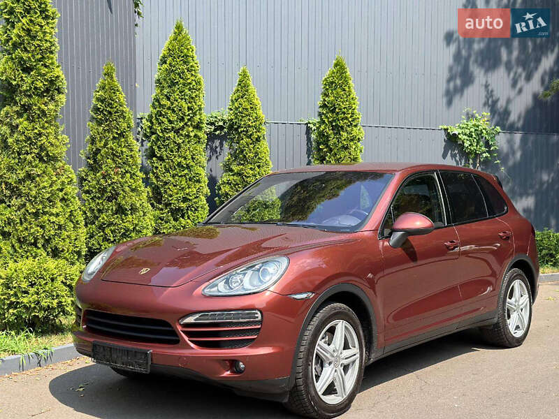 Внедорожник / Кроссовер Porsche Cayenne 2012 в Киеве