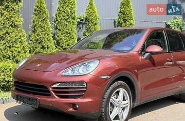 Внедорожник / Кроссовер Porsche Cayenne 2012 в Киеве