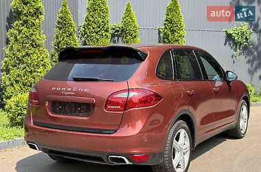 Внедорожник / Кроссовер Porsche Cayenne 2012 в Киеве