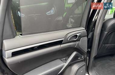 Внедорожник / Кроссовер Porsche Cayenne 2014 в 