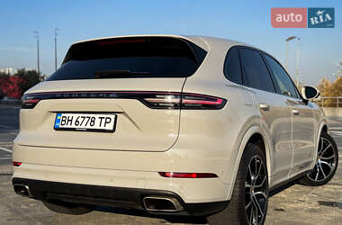 Позашляховик / Кросовер Porsche Cayenne 2022 в Києві