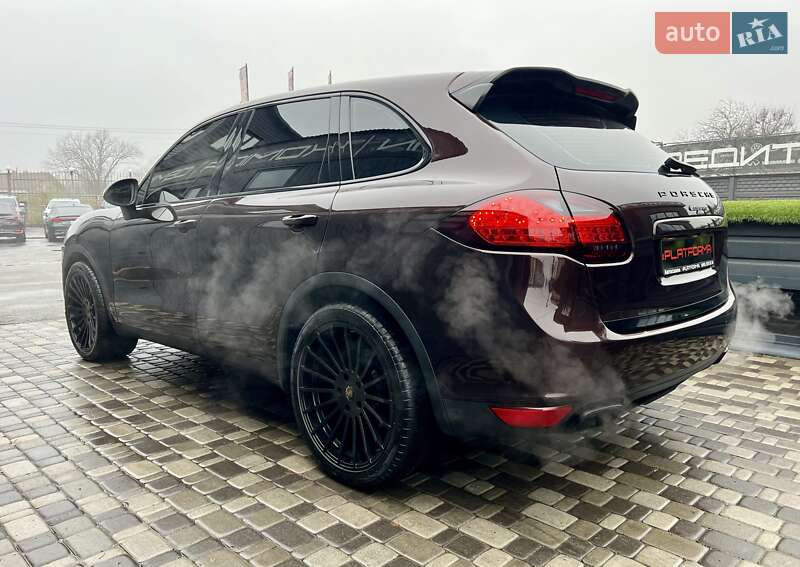 Внедорожник / Кроссовер Porsche Cayenne 2013 в Киеве