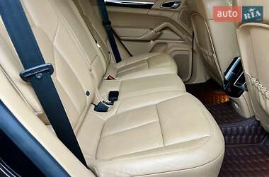 Позашляховик / Кросовер Porsche Cayenne 2013 в 