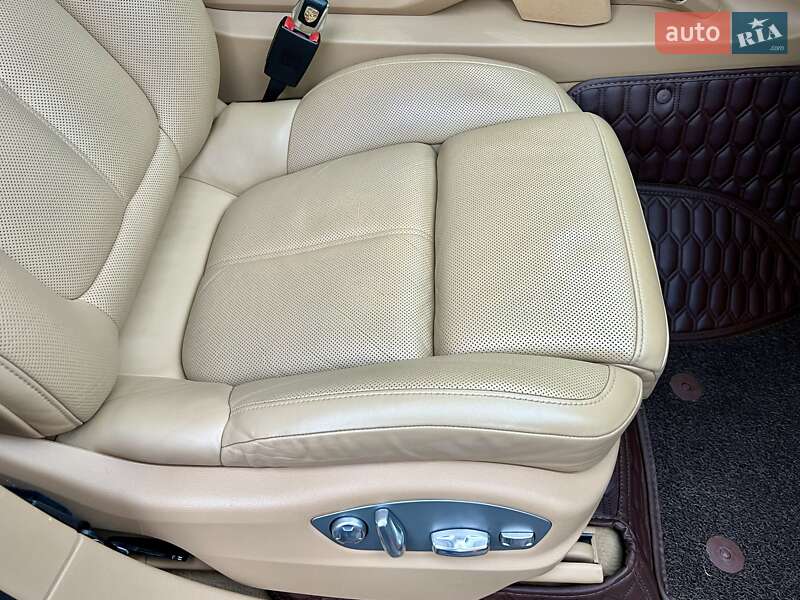 Внедорожник / Кроссовер Porsche Cayenne 2013 в Киеве