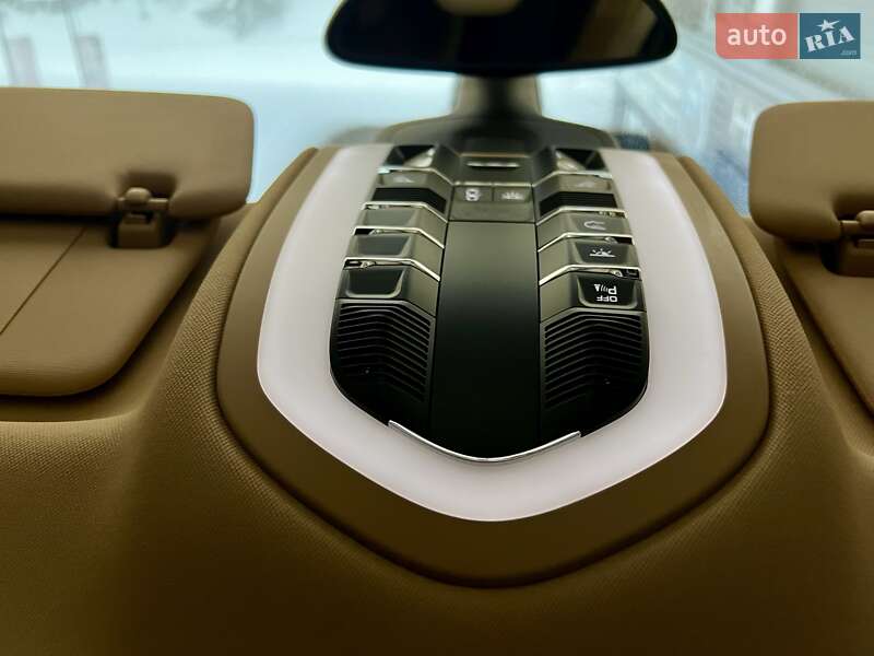 Внедорожник / Кроссовер Porsche Cayenne 2013 в Киеве