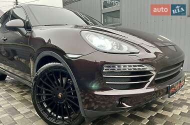 Позашляховик / Кросовер Porsche Cayenne 2013 в 