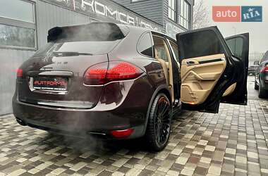 Позашляховик / Кросовер Porsche Cayenne 2013 в 
