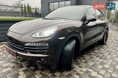 Позашляховик / Кросовер Porsche Cayenne 2013 в 