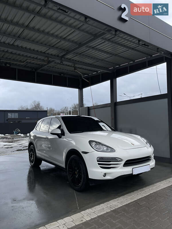 Внедорожник / Кроссовер Porsche Cayenne 2010 в Львове